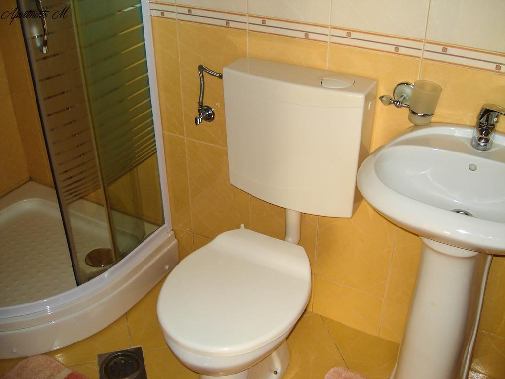 Studios M Улцин Екстериор снимка